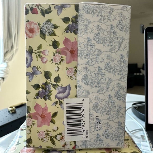 Crabtree & Evelyn Nantucket Briar and Summer Hill Bar Soap Set - Picture 9 of 9